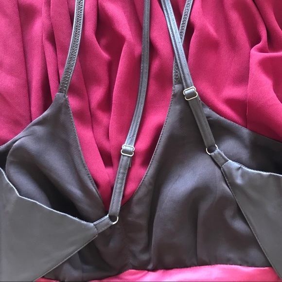 Chiffon-like dress. - Picture 8 of 10